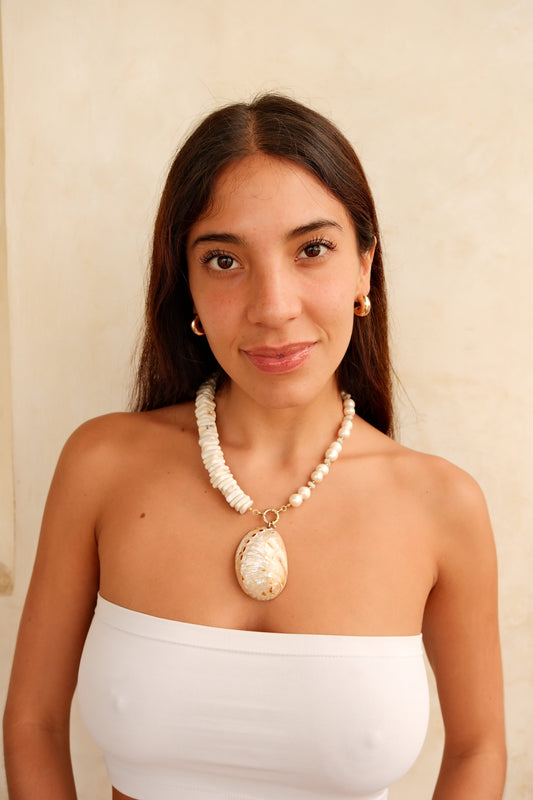 Néa necklace